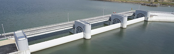 Water Gate / Penstock