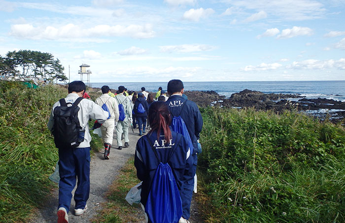 Setting out to the tatami rocks cleanup