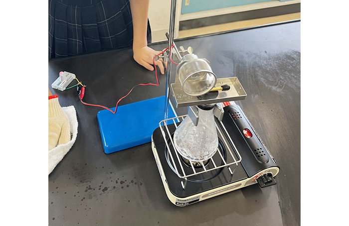 Students experience the principles of power generation first-hand using a thermal power generation model
