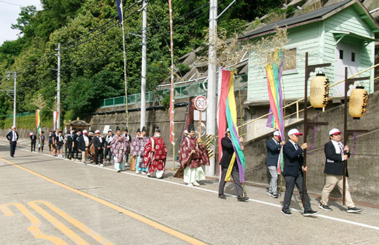 The portable shrine procession