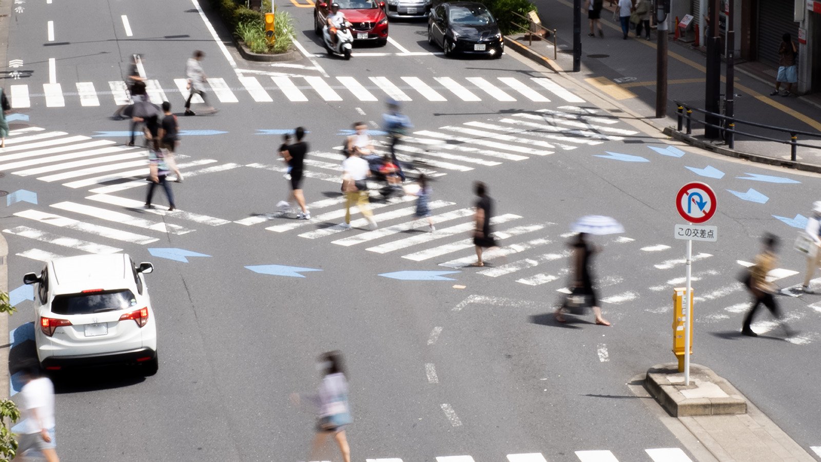 危険な交差点を、安全な交差点に変える。《三次元レーザレーダ》