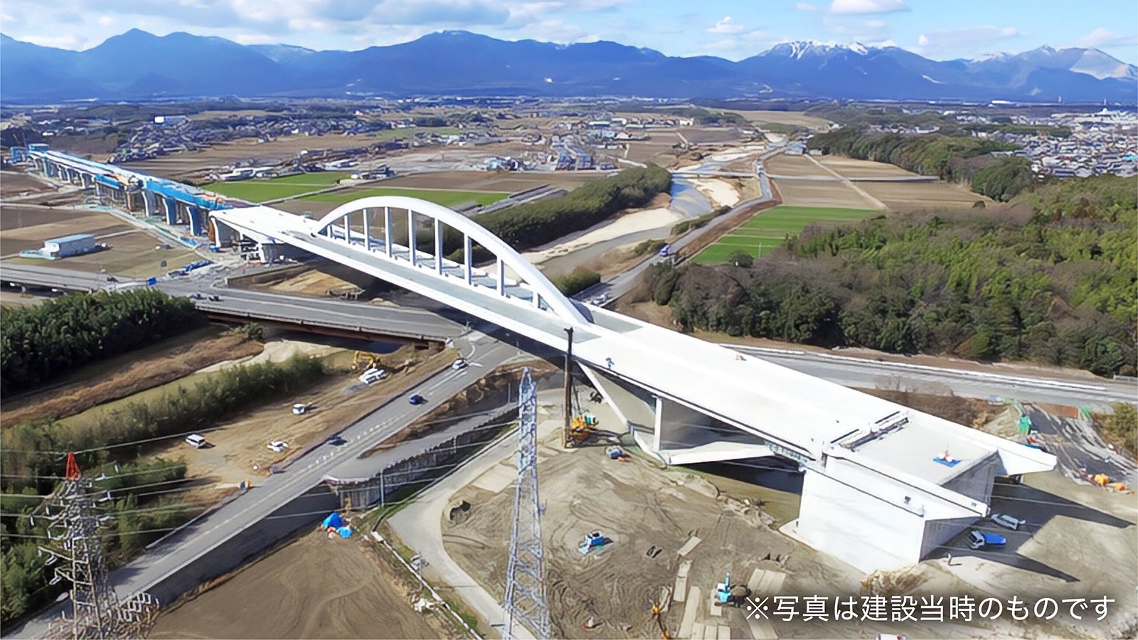 日本の新しい大動脈を開通させる（後編）《新東名神高速道路の鋼橋》