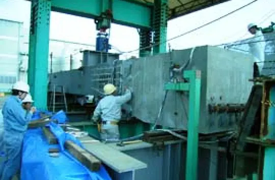 鋼とコンクリートの接続部の載荷試験