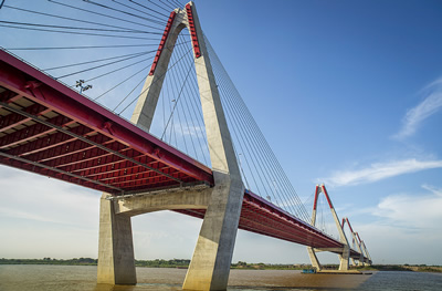 Nhat Tan Bridge