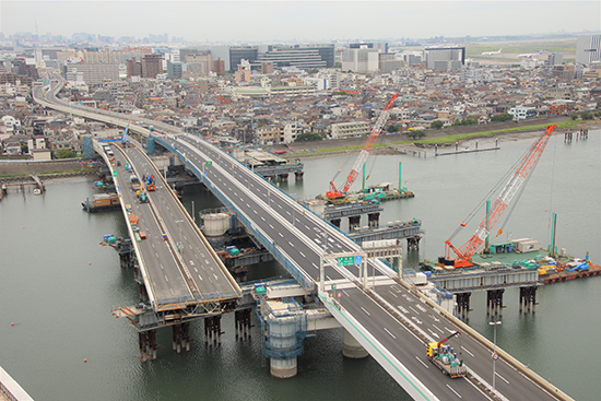既設橋撤去後の新設橋の架け替え