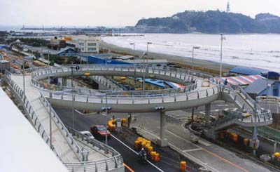 西浜歩道橋