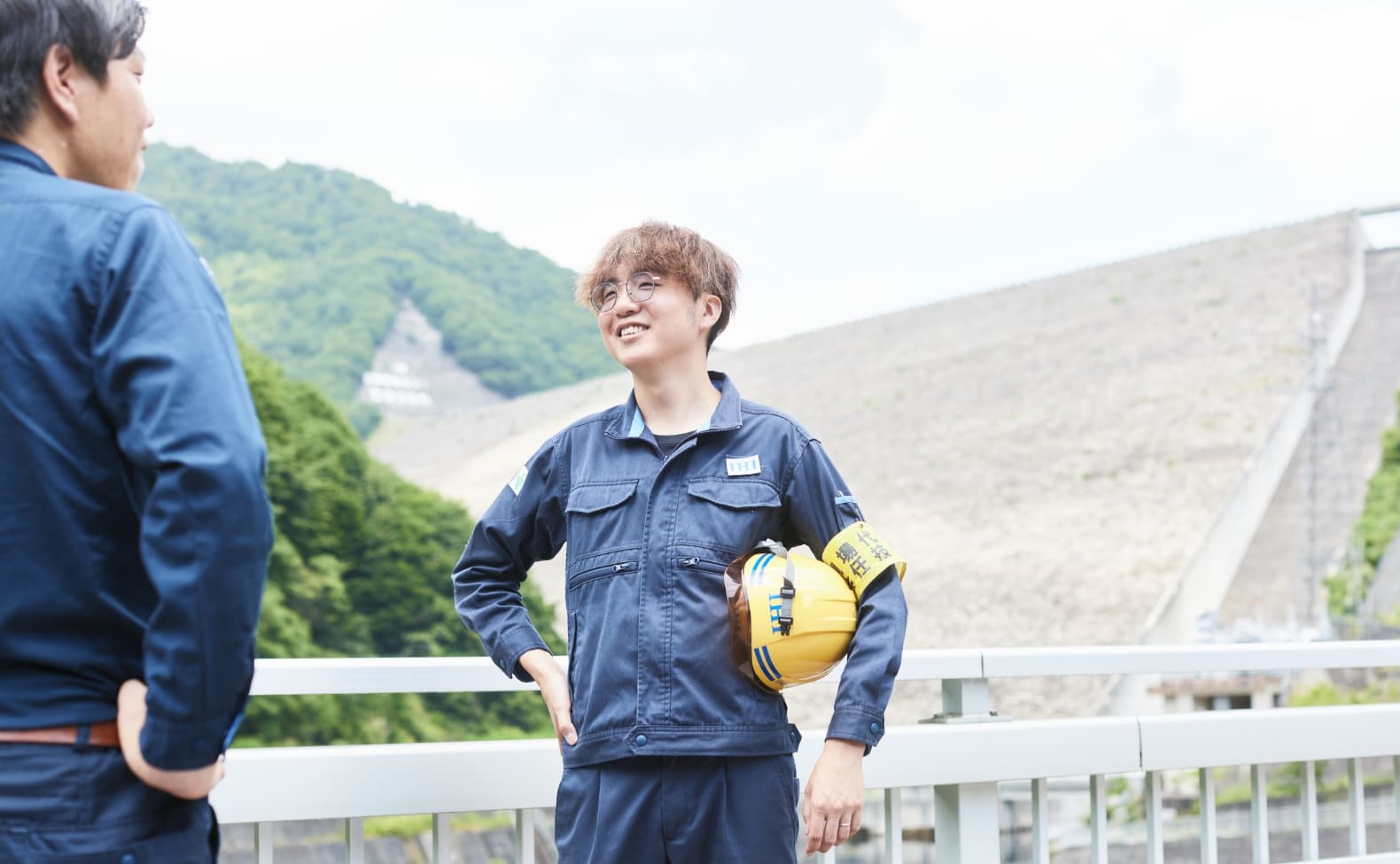 必要であれば川の水も堰き止める。関係各所を巡り、あらゆる手筈を整える。