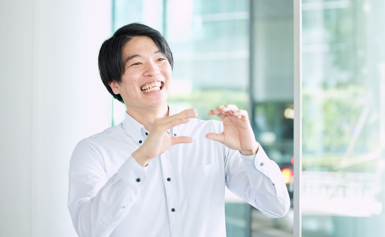 ベトナムやフィリピン。海外ボランティアに熱中して、東南アジアを飛び回る学生でした。