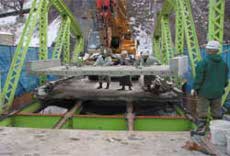 4.新設床版「HSLスラブ」架設