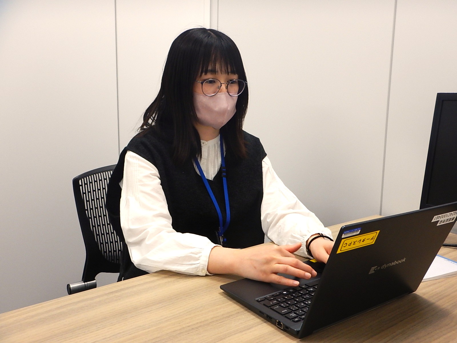 諸見里 李奈