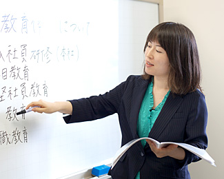 市川泰子