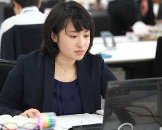 伊奈枝里子