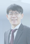松川　友貴