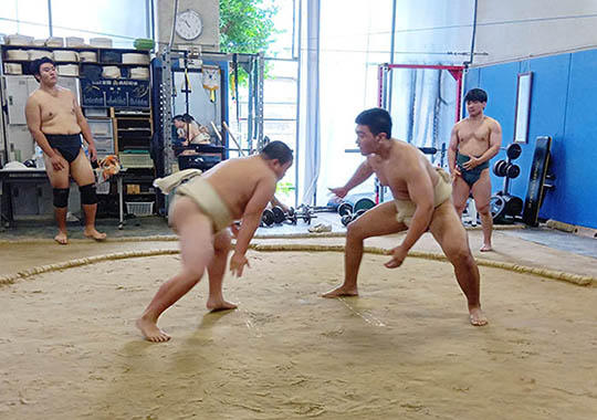 神奈川工業高校での稽古の様子