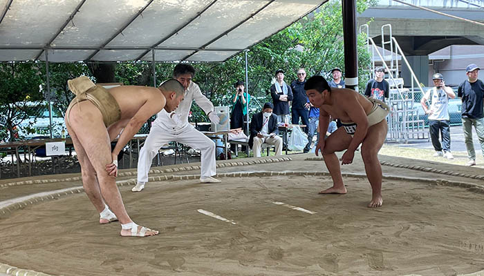 大会の仕切りの様子