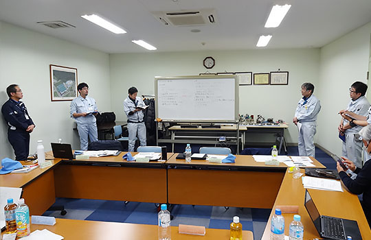 検討結果についての発表の様子