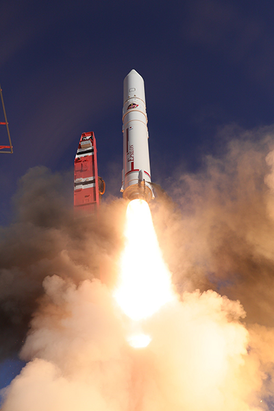 国際競争力強化に向けた イプシロンsロケット の基本協定を締結 Ihiエアロスペース 衛星打上げビジネスへ参入 航空 宇宙 防衛 2020年度 ニュース 株式会社ihi